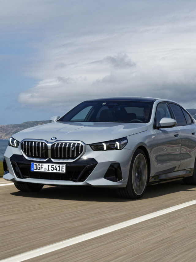 bmw-i5-electric-sedan-2025