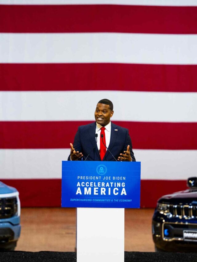 5000-usa-dealers-push-to-ease-ev-rules-over-slow-sales_11zon (1)